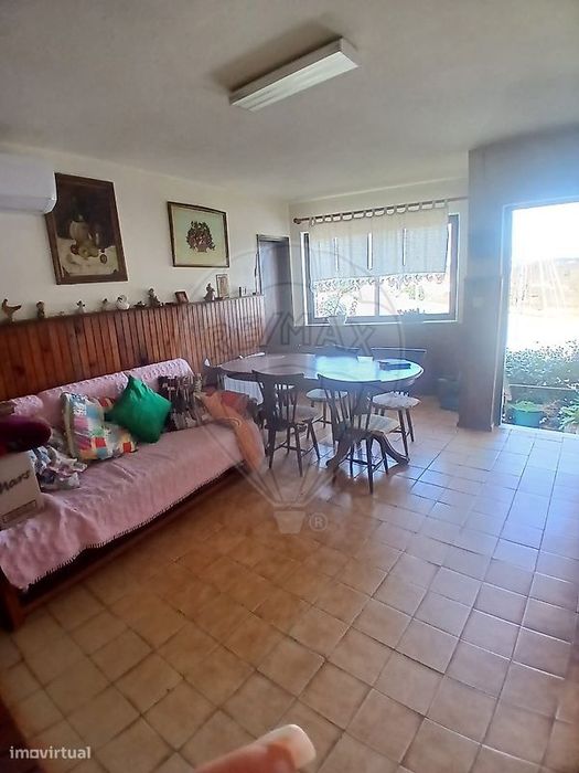 Moradia T4 para venda