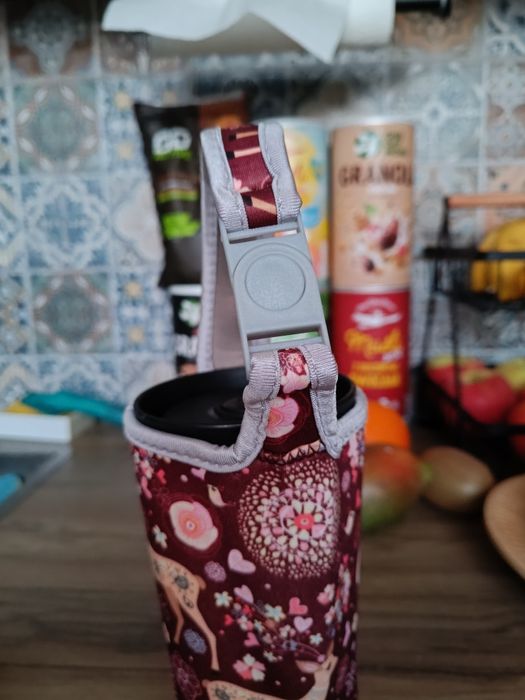 Pokrowiec/etui na kubek termiczny lub butelkę