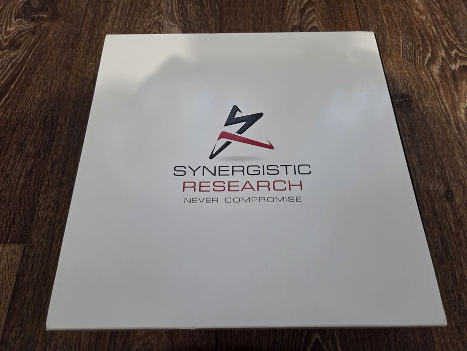 Силовой(сетевой) кабель Synergistic Research Foundation  10AWG High Cu