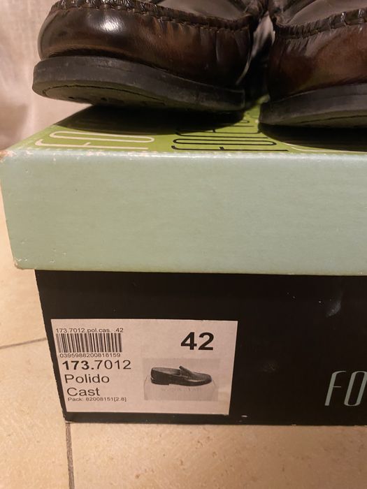 Sapatos Foreva como novos