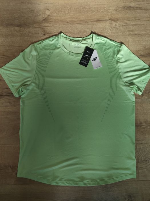 Koszulka 4f XXL Nowa