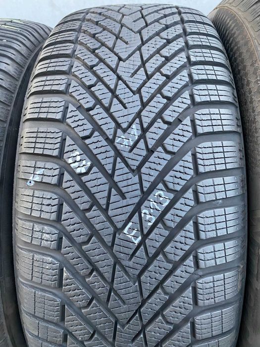235 55 r18 104H PIRELLI  Winter 2 SCORPION