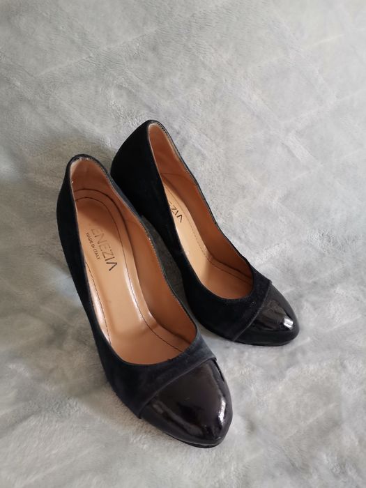 Szpilki granatowe Venezia, platforma