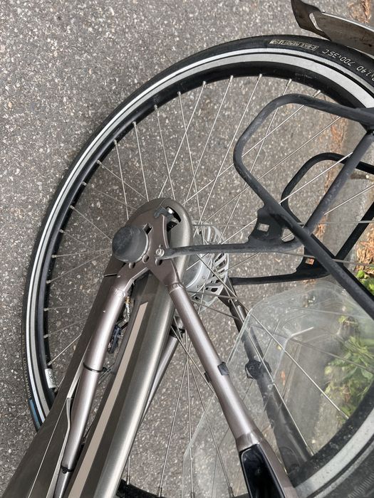 Fajny rower elektryczny SPARTA ION RX 400WH NEXUS 8/A