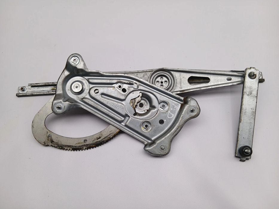 Elevador vidros frente direito RENAULT Megane III Grandtour (KZ0/1)