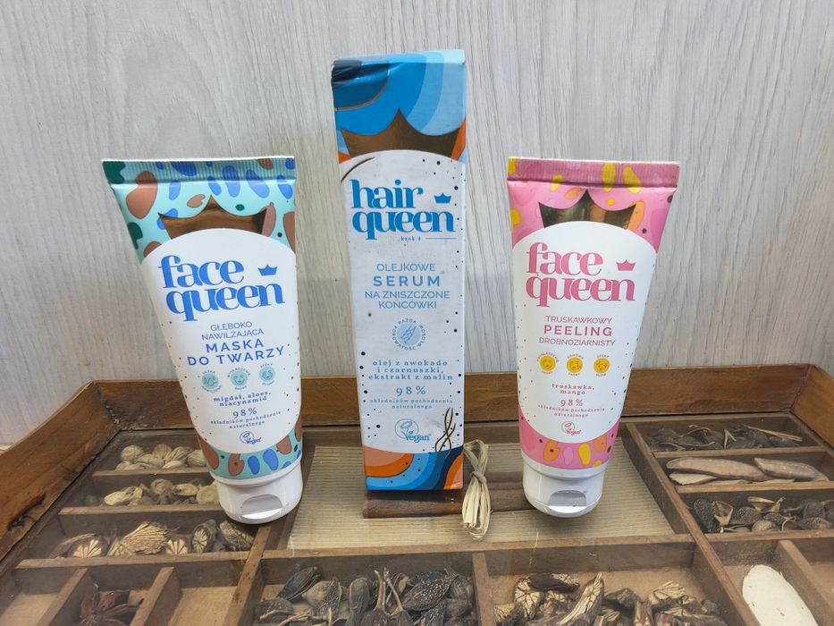 Zestaw Face Queen Vegan nawilżająca maska Face Queen peeling Hair Queen Olejkowe serum na zniszczone końcówki