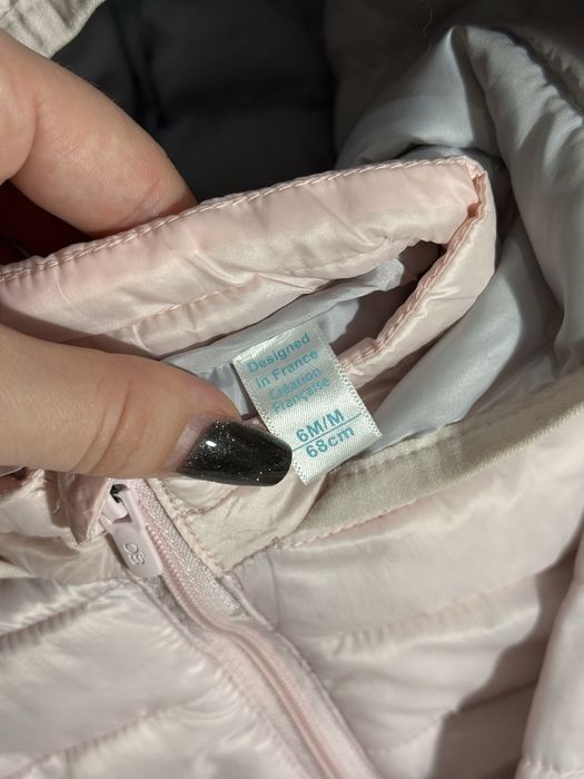 Лот речей на дівчинку