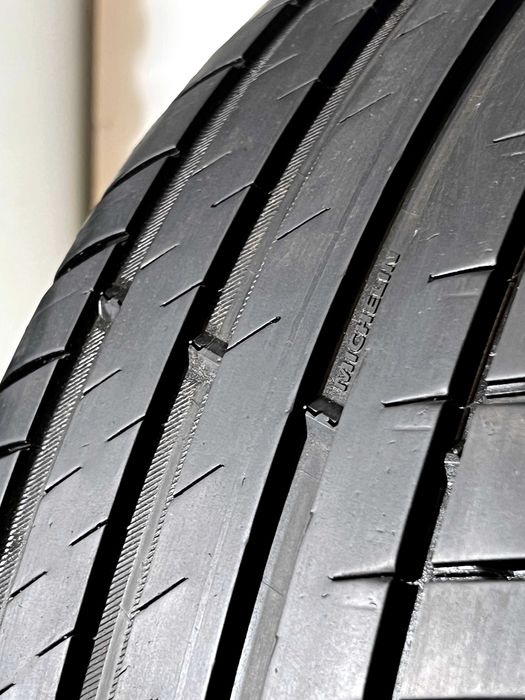 Pneus Michelin Pilot Sport 4 SUV - 235/60/18 - Como NOVOS