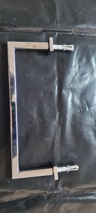 Toalheiro perfil quadrado 30cms cromado