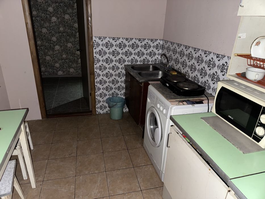 Здам кімнату для 1-го,або 2-х людей.Центр!Без проживання власника.