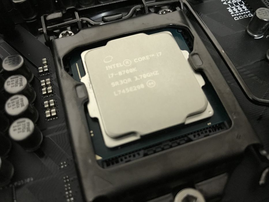 core i7 8700 - купить комплектующие для ПК - Цена на OLX.ua