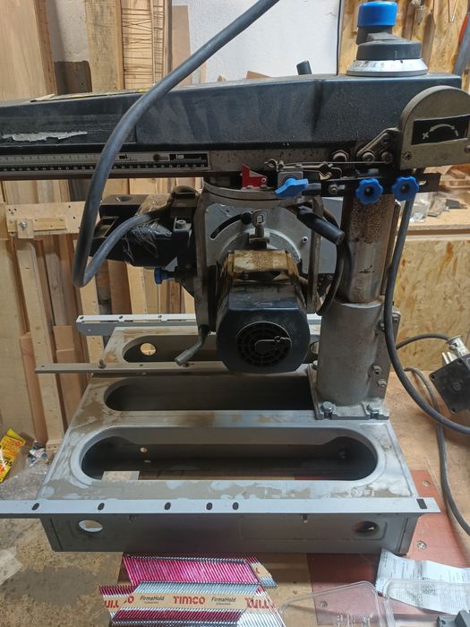 Пила поперечна ELU, у доброму робочому стані.27 000 тис. Гривен.