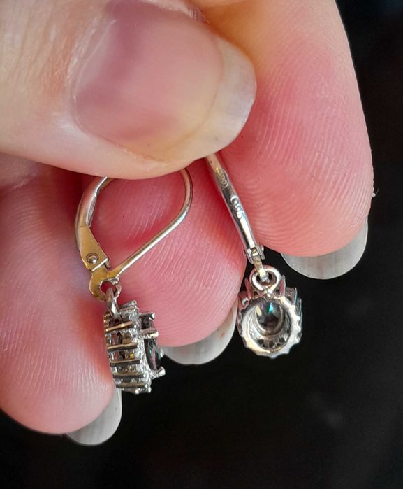 Srebrny komplet z Mystic Topaz. Kolczyki i zawieszka.