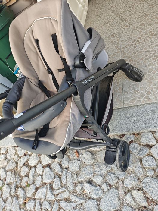 Carrinho de bebe trio love