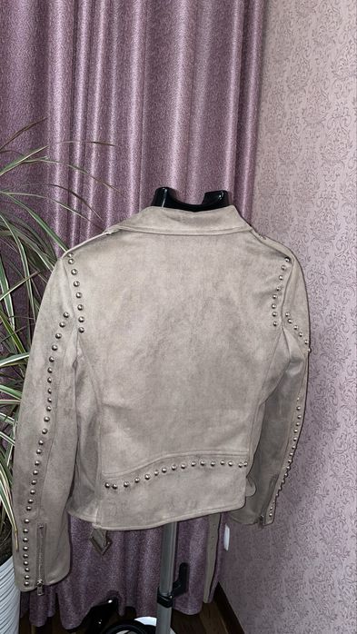 Косуха бежева.