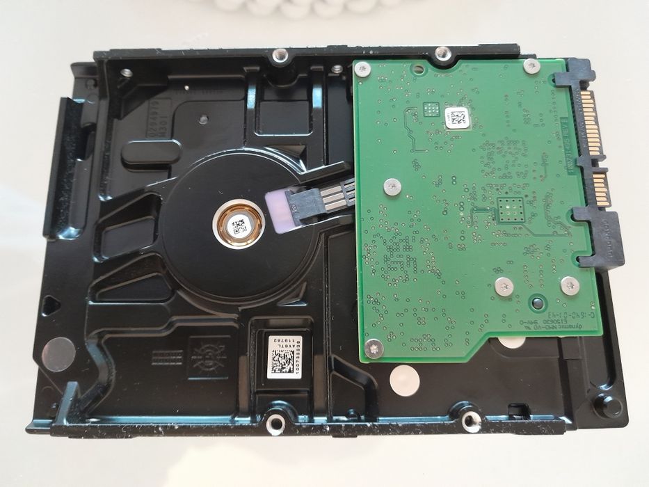 dysk 1TB Seagate SSHD sata 3.5cala - stan bardzo dobry