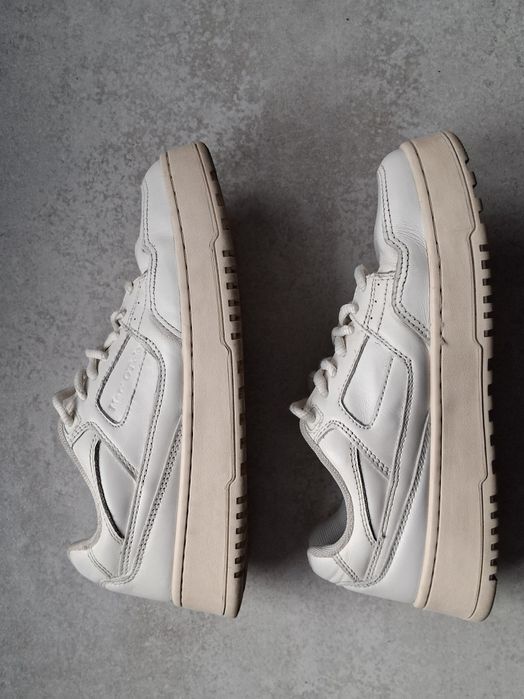 Skórzane sneakersy Marc O'Polo r. 36 kremowe / ecru na grubszej podeszwie