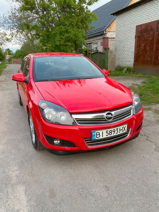 Опель Астра 1.6 газ 2012 рік