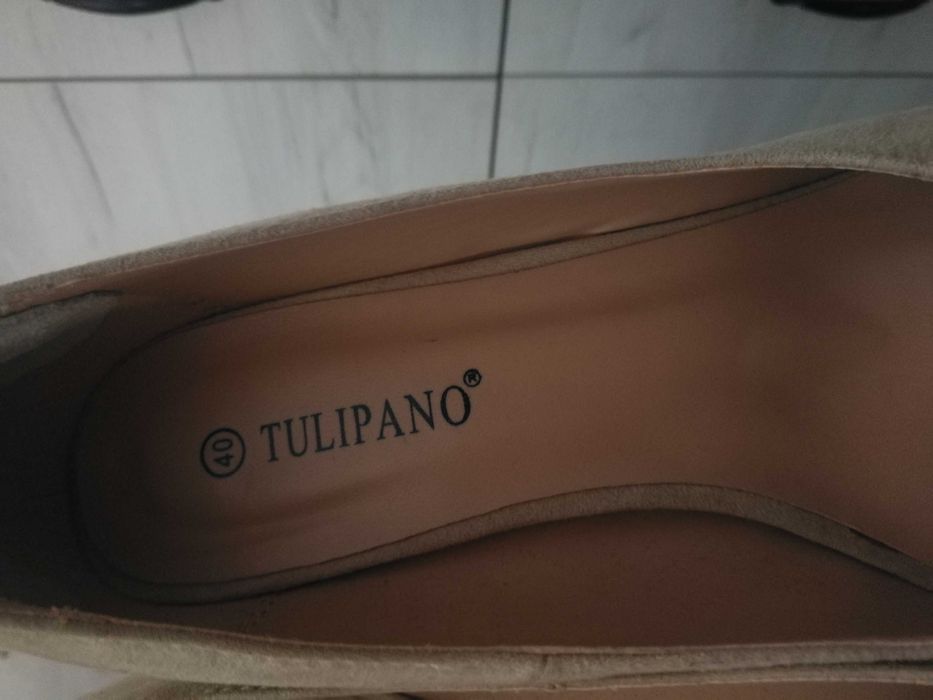 Buty na obcasie, czółenka