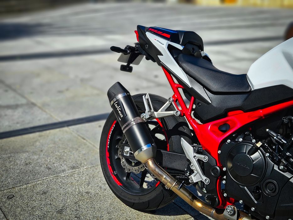 Honda CB750 Hornet *Full Extras*