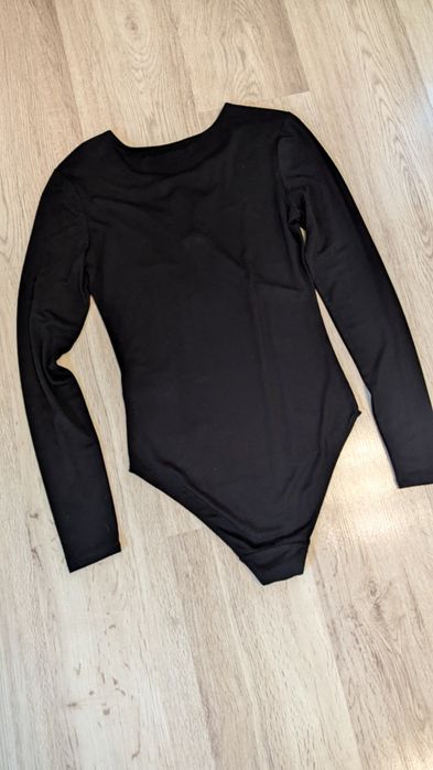 Czarne body Reserved M