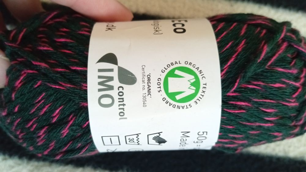 Novelo Lã Matizado Rosa e Verde escuro
