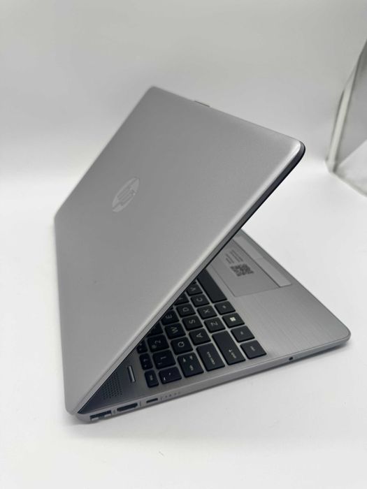 Laptop HP 255 G9 8/512GB WIN11 PRO KARTON od loombard milicz