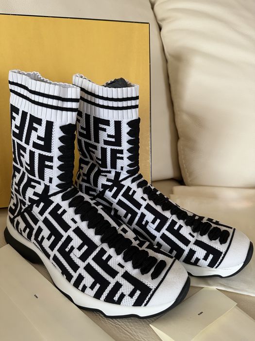 Кроссовки Fendi, 40