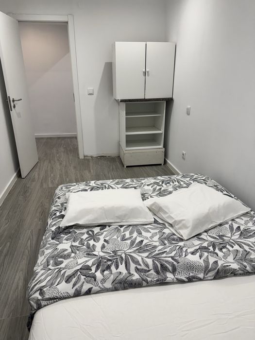 Quarto solteiro na amora