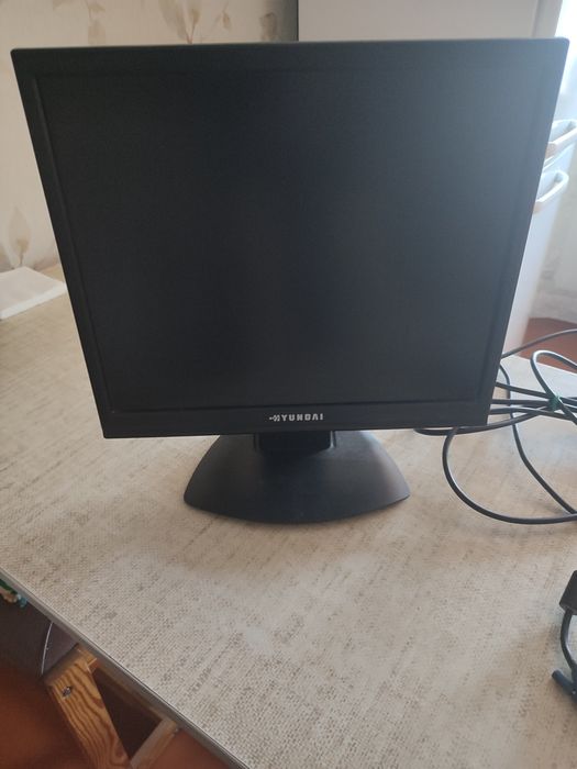 Продам монитор HYNDAI