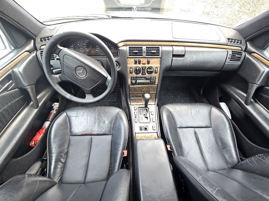 Mercedes-Benz 300 — fotografia 10