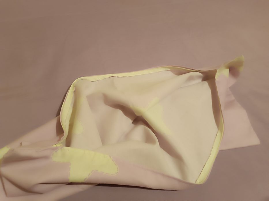 Conjunto de duas fronhas  lilás para decorar cama de menina