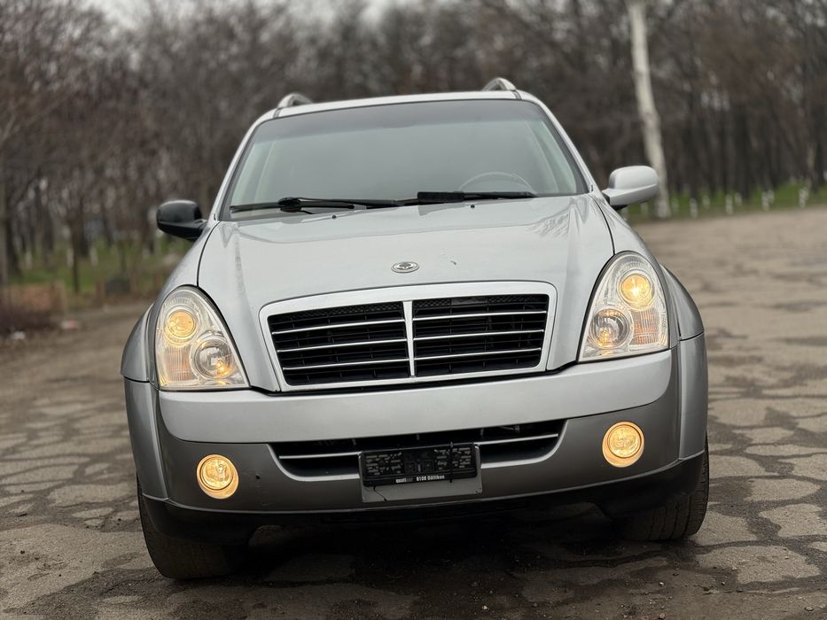 Продам Ssang Yong Rexton 2.7D 2010