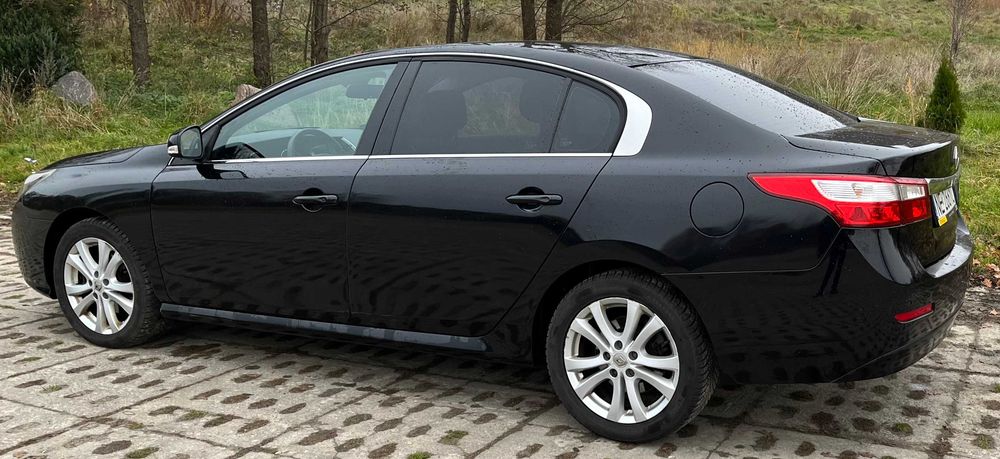 Renault Latitude 2.0DCi Diesel 150KM ( segment wyżej niż Laguna , Fluence )