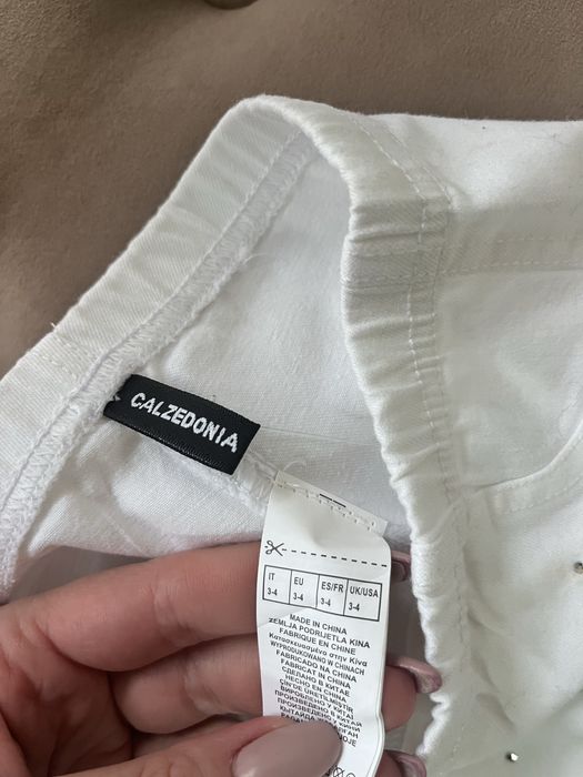 Білі джинси на 4 роки