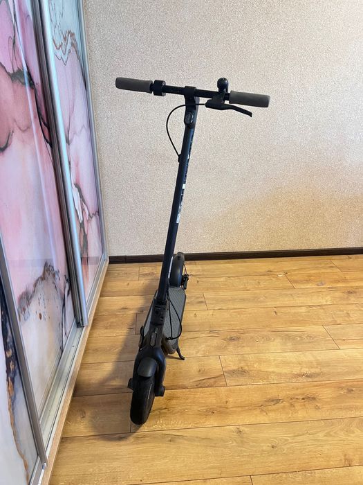 Електросамокат Ninebot F25E II