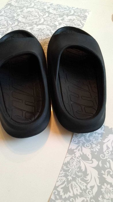 Klapki męskie r. 37