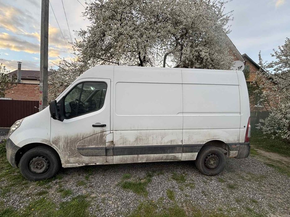 Вантажний бус Opel Movano дизель  2.3  2010 року