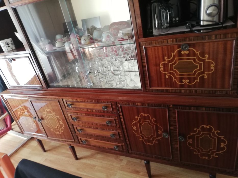 Móvel louceiro sala