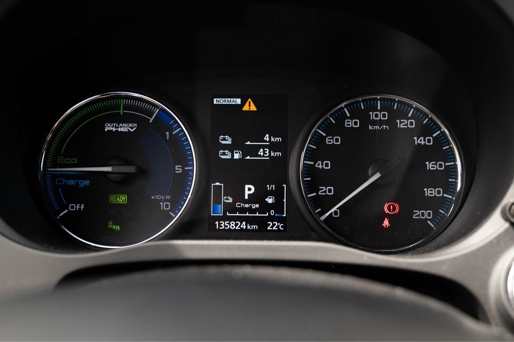 Mitsubishi Outlander  PHEV