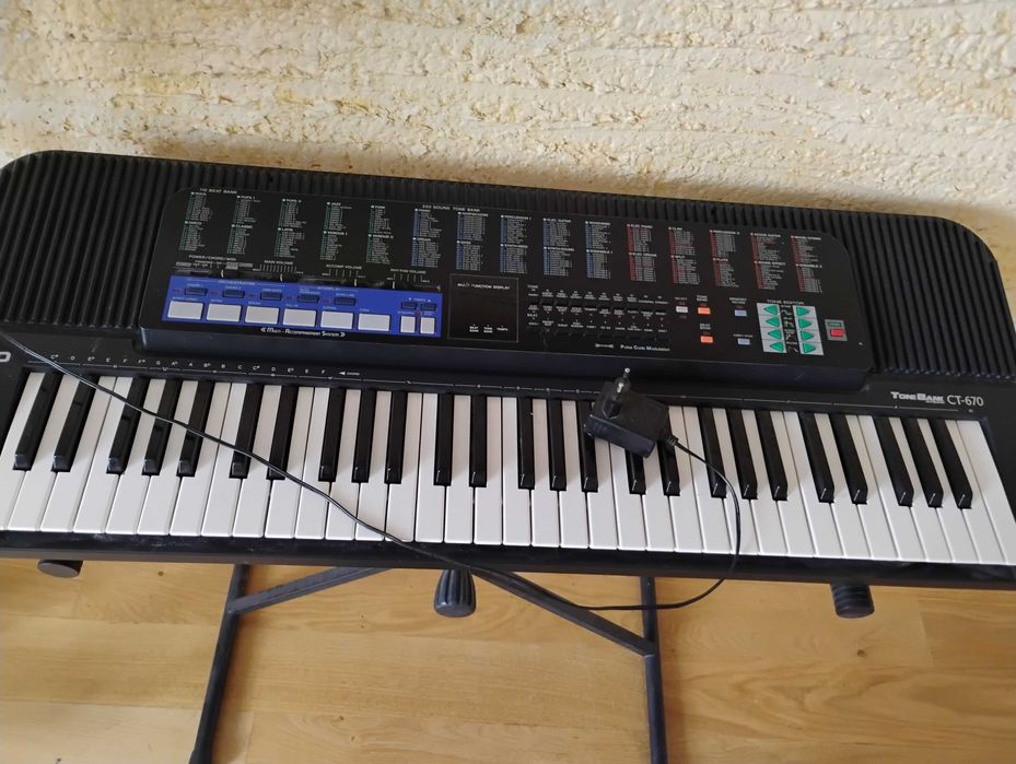 Keyboard Casio plus stojak