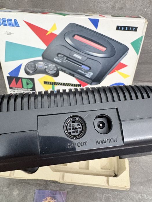 Приставка SEGA Mega Drive 2 гарний стан!