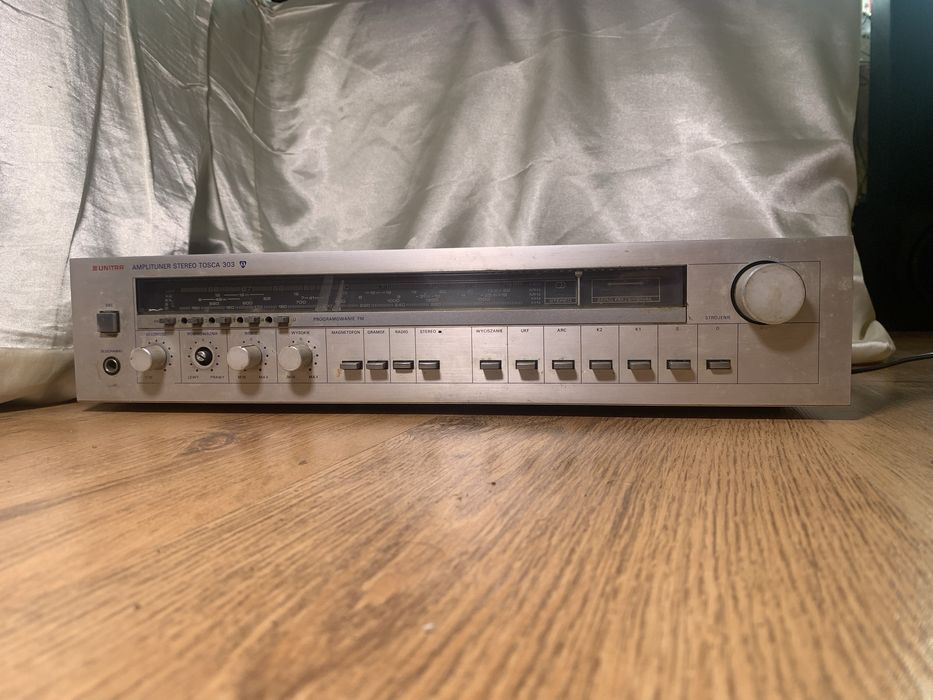 UNITRA Tosca 303 Stereo Amplituner srebny