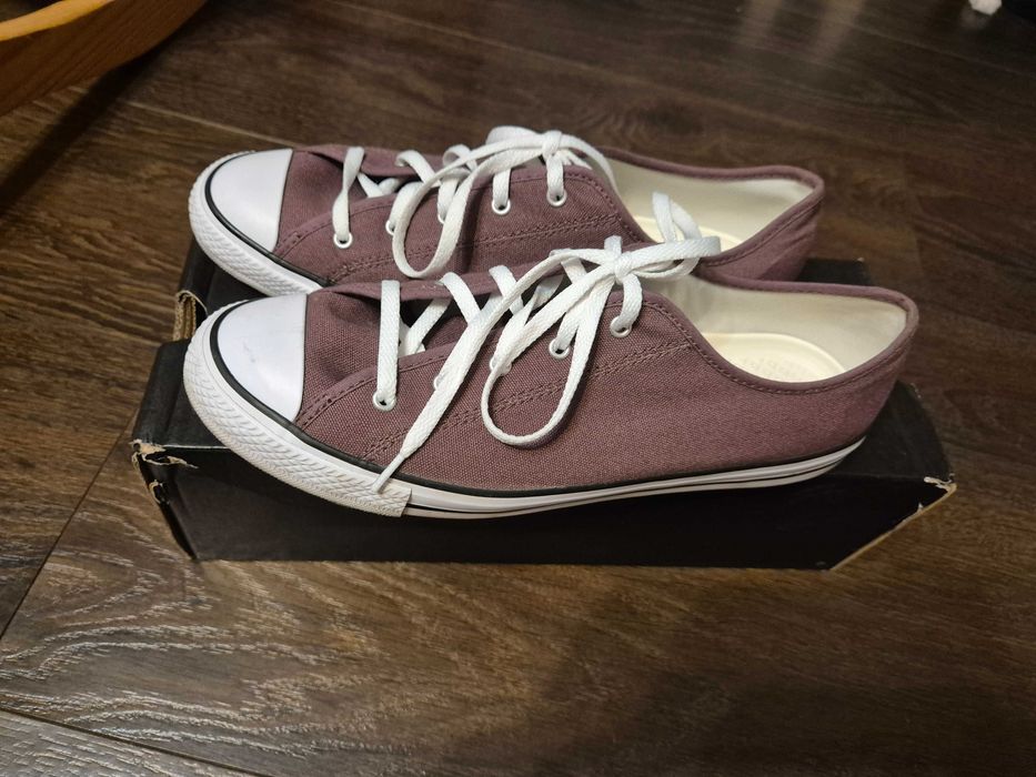 Trampki Converse A13800C rozmiar 40.5