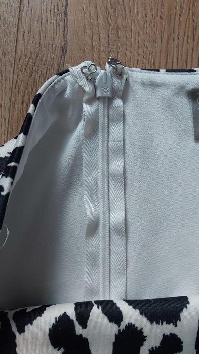 Kombinezon biało czarna panterka Asos rozmiar 40