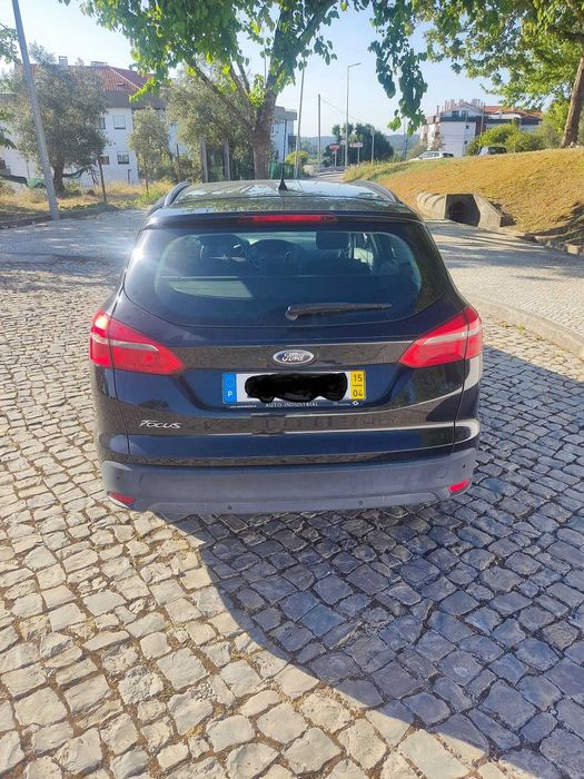 Ford Focus SW 1.5 TDCi 120 CV – 2015 foto 4