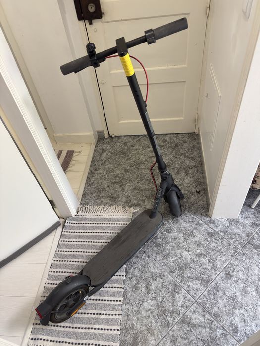 Vende Trotinete Scooter Xiaomi 4
