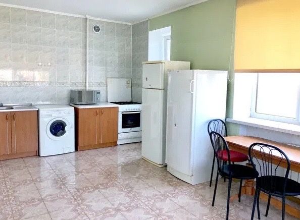 3 кім. Центр, Новобудова