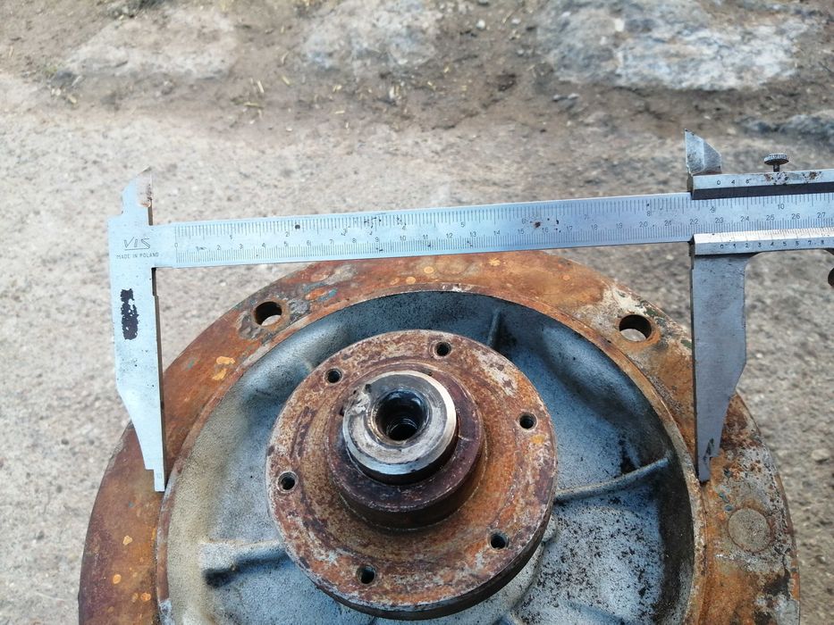 Silnik elektryczny 2,2kw INDUKTA 710 obr/min