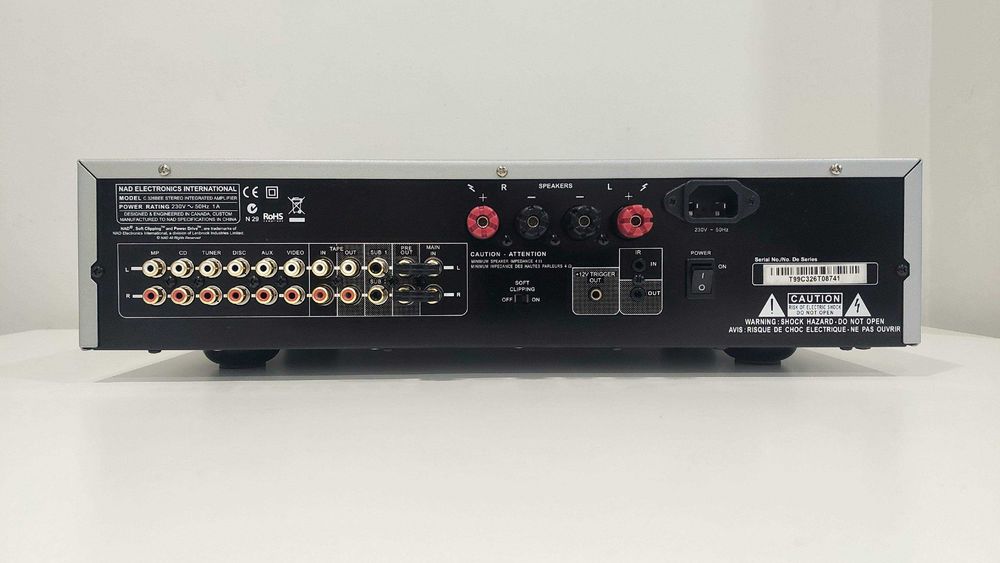 Amplificador audiófilo NAD C326BEE de Alta Potência c/2x100w + Comando + OFERTA PRE*